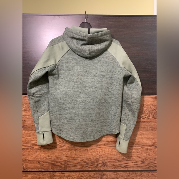 PUMA green hoodie size M - Picture 2 of 8